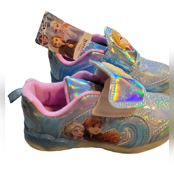 Disney Frozen 2, girls light up sneakers NWT - Picture 3 of 6